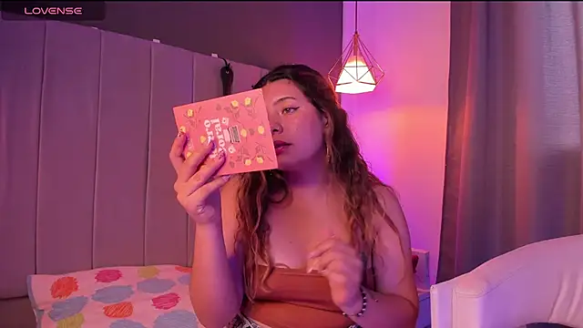 valeria rouse28 online show from November 15, 2025, 5:28 pm