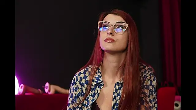 Snapshot of Tracyix chatting on October 8, 2025, 8:31 pm Tracyix online show from October 8, 2025, 8:31 pm