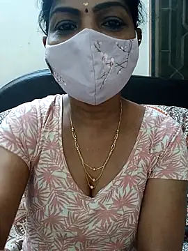 Snapshot of Rithya27 chatting on December 18, 2025, 6:56 pm Rithya27 online show from December 18, 2025, 6:56 pm