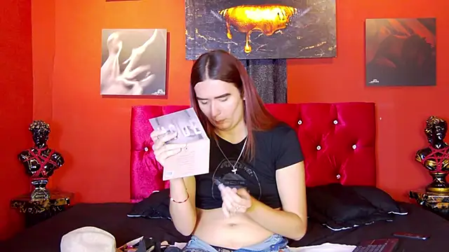 Maylu Fox online show from September 12, 2025, 12:49 pm