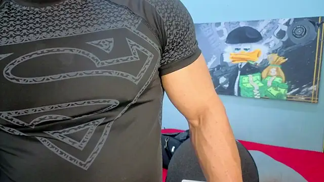 Snapshot of DylanGuss chatting on November 30, 2025, 11:55 am DylanGuss online show from November 30, 2025, 11:55 am