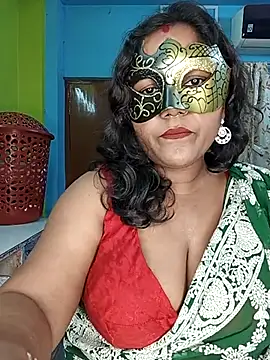 Snapshot of extreamhot1 chatting on November 15, 2025, 7:18 pm extreamhot1 online show from November 15, 2025, 7:18 pm