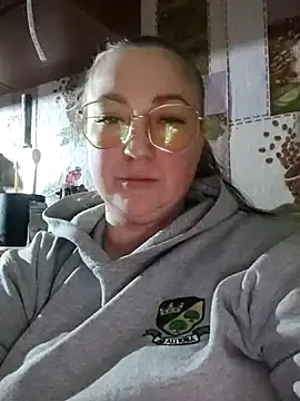 Kiss Eva online show from January 14, 2026, 5:49 pm