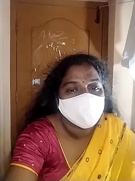 Snapshot of Megha_21 chatting on November 1, 2025, 6:24 pm Megha 21 online show from November 1, 2025, 6:24 pm