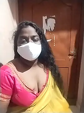 Snapshot of Megha_21 chatting on October 15, 2025, 10:29 pm Megha 21 online show from October 15, 2025, 10:29 pm