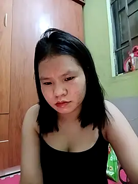 emyeuhss online show from September 17, 2025, 2:08 pm