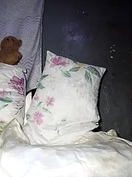 OCEANSQUITERXXX online show from October 8, 2025, 12:45 am