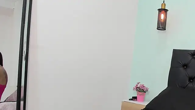 Snapshot of Marianee_Rousse chatting on November 1, 2025, 12:54 pm Marianee Rousse online show from November 1, 2025, 12:54 pm