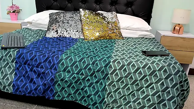 Snapshot of Marianee_Rousse chatting on December 3, 2025, 11:20 am Marianee Rousse online show from December 3, 2025, 11:20 am