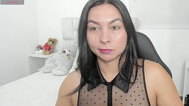 Snapshot of Ms_milarose chatting on June 4, 2026, 2:49 am Ms milarose online show from June 4, 2026, 2:49 am