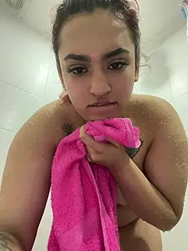 naomirouse  online show from March 22, 2026, 5:21 am