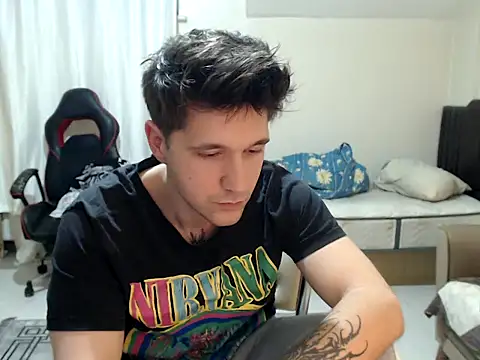 Snapshot of 2handsomemann chatting on February 10, 2026, 5:12 pm 2handsomemann online show from February 10, 2026, 5:12 pm