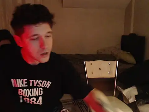 Snapshot of 2handsomemann chatting on April 15, 2026, 8:20 pm 2handsomemann online show from April 15, 2026, 8:20 pm