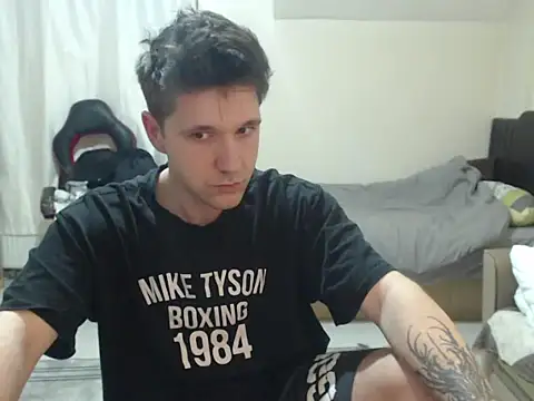 Snapshot of 2handsomemann chatting on April 9, 2026, 6:36 pm 2handsomemann online show from April 9, 2026, 6:36 pm