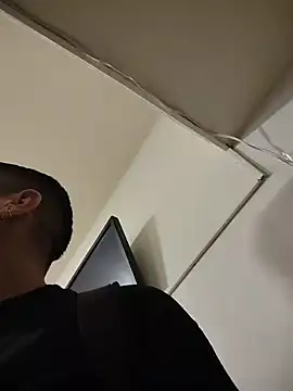 Juann-cock online show from April 8, 2026, 7:15 pm