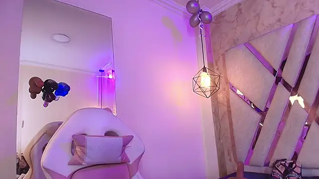 Snapshot of Lilith_curvy chatting on December 15, 2025, 7:52 pm Lilith curvy online show from December 15, 2025, 7:52 pm