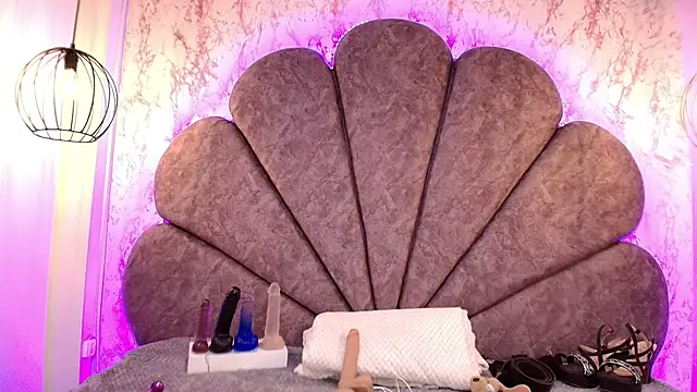 Snapshot of Lilith_curvy chatting on November 28, 2025, 7:36 pm Lilith curvy online show from November 28, 2025, 7:36 pm