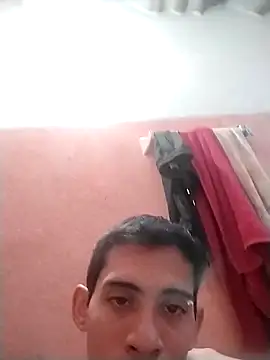 KingMaxiZ online show from October 5, 2025, 12:01 am