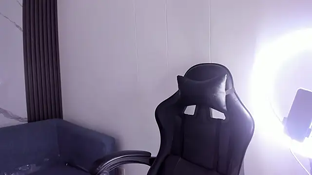 Snapshot of ShaunaDream chatting on November 12, 2025, 4:16 am ShaunaDream online show from November 12, 2025, 4:16 am