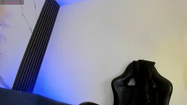 ShaunaDream online show from February 16, 2026, 4:33 am