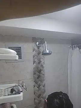 Snapshot of VioletxBloom chatting on December 5, 2025, 7:12 pm VioletxBloom online show from December 5, 2025, 7:12 pm