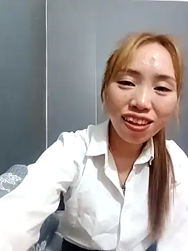 sulove xx online show from April 17, 2026, 11:35 am