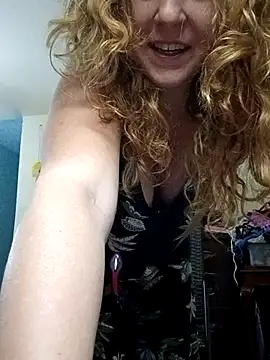 Snapshot of LacyLaurent chatting on July 4, 2026, 9:59 am LacyLaurent online show from July 4, 2026, 9:59 am