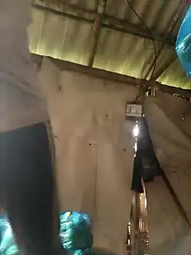 quynhkoolbae online show from November 13, 2025, 1:53 am