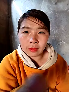 quynhkoolbae online show from December 21, 2025, 1:41 am