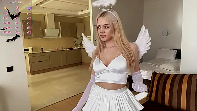 DestinyTurner online show from October 22, 2025, 7:08 am