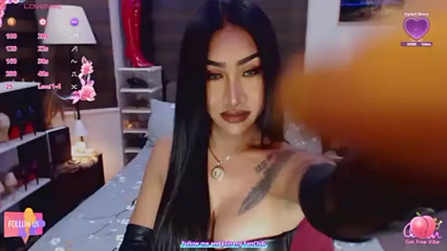 SeductiveVictoria online show from April 22, 2026, 4:25 pm