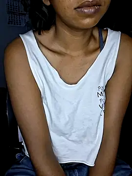 Snapshot of sunny_sweet chatting on June 27, 2026, 1:11 am sunny sweet online show from June 27, 2026, 1:11 am