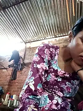 Snapshot of Pinki_thakur_1 chatting on December 2, 2025, 7:32 am Pinki thakur 1 online show from December 2, 2025, 7:32 am