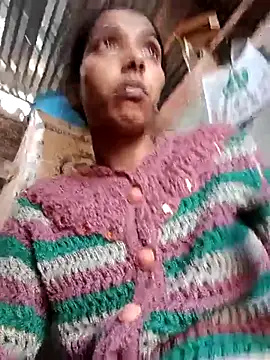 Snapshot of Pinki_thakur_1 chatting on December 4, 2025, 5:06 am Pinki thakur 1 online show from December 4, 2025, 5:06 am