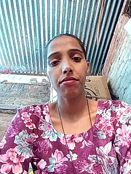 Snapshot of Pinki_thakur_1 chatting on November 4, 2025, 6:28 am Pinki thakur 1 online show from November 4, 2025, 6:28 am