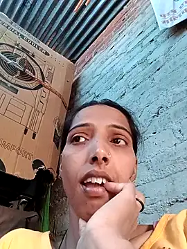 Snapshot of Pinki_thakur_1 chatting on October 24, 2025, 6:34 am Pinki thakur 1 online show from October 24, 2025, 6:34 am