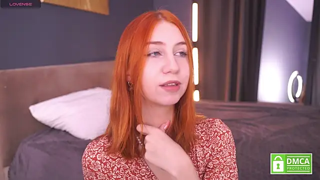 Snapshot of Venelopa chatting on December 3, 2025, 12:15 pm Venelopa online show from December 3, 2025, 12:15 pm