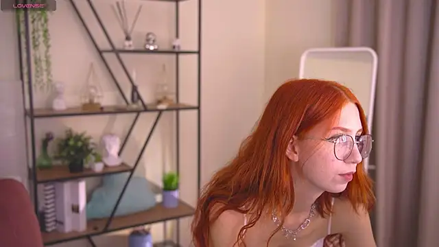 Snapshot of Venelopa chatting on October 4, 2025, 3:02 pm Venelopa online show from October 4, 2025, 3:02 pm