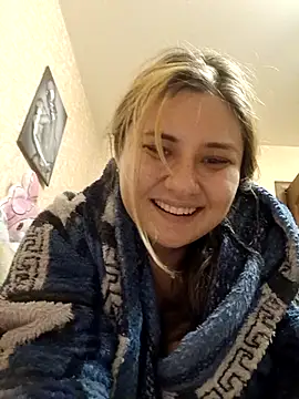 ivorywhisper online show from September 21, 2025, 5:40 pm