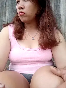 Snapshot of miumiu_00 chatting on September 18, 2025, 1:52 am miumiu 00 online show from September 18, 2025, 1:52 am