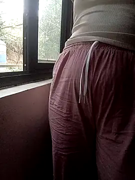 Snapshot of miumiu_00 chatting on November 22, 2025, 9:30 am miumiu 00 online show from November 22, 2025, 9:30 am