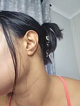 Indian GlowingMiax online show from November 11, 2025, 5:35 am