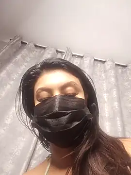 Indian GlowingMiax online show from April 18, 2026, 4:37 am