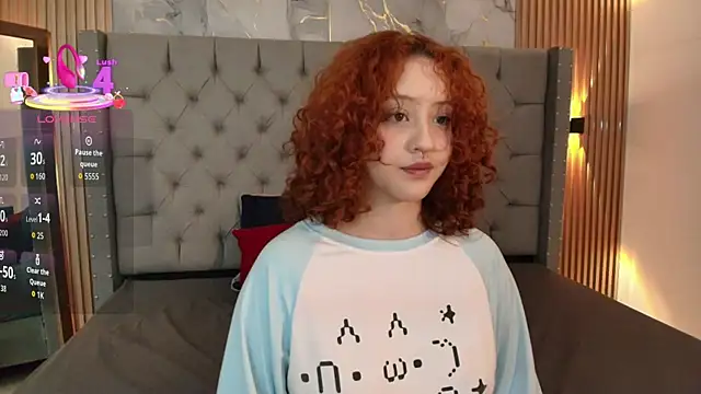 Snapshot of Suxan_White_ chatting on November 6, 2025, 11:58 am Suxan White online show from November 6, 2025, 11:58 am