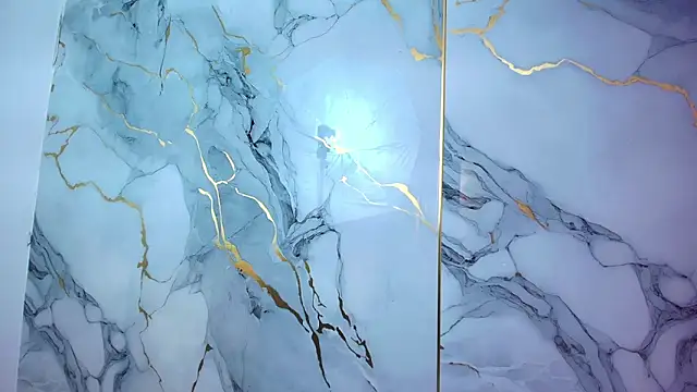 Suxan White  online show from March 5, 2026, 11:18 am