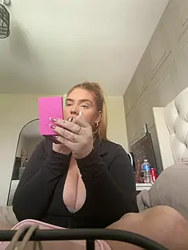 MysteriousMylaX online show from April 8, 2026, 2:18 pm