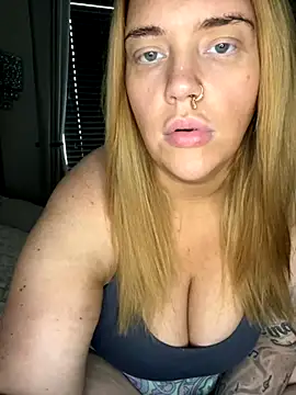 Snapshot of MysteriousMylaX chatting on November 8, 2025, 3:26 pm MysteriousMylaX online show from November 8, 2025, 3:26 pm