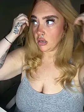 Snapshot of MysteriousMylaX chatting on October 13, 2025, 2:29 pm MysteriousMylaX online show from October 13, 2025, 2:29 pm