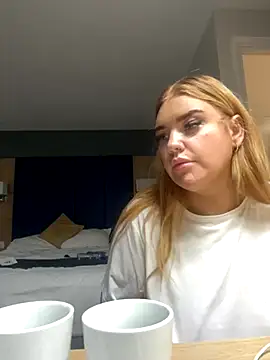 Snapshot of MysteriousMylaX chatting on October 3, 2025, 12:06 pm MysteriousMylaX online show from October 3, 2025, 12:06 pm