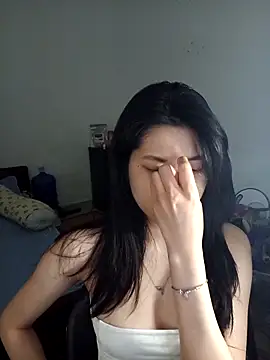 Snapshot of Katanh chatting on May 5, 2026, 7:55 am Katanh online show from May 5, 2026, 7:55 am